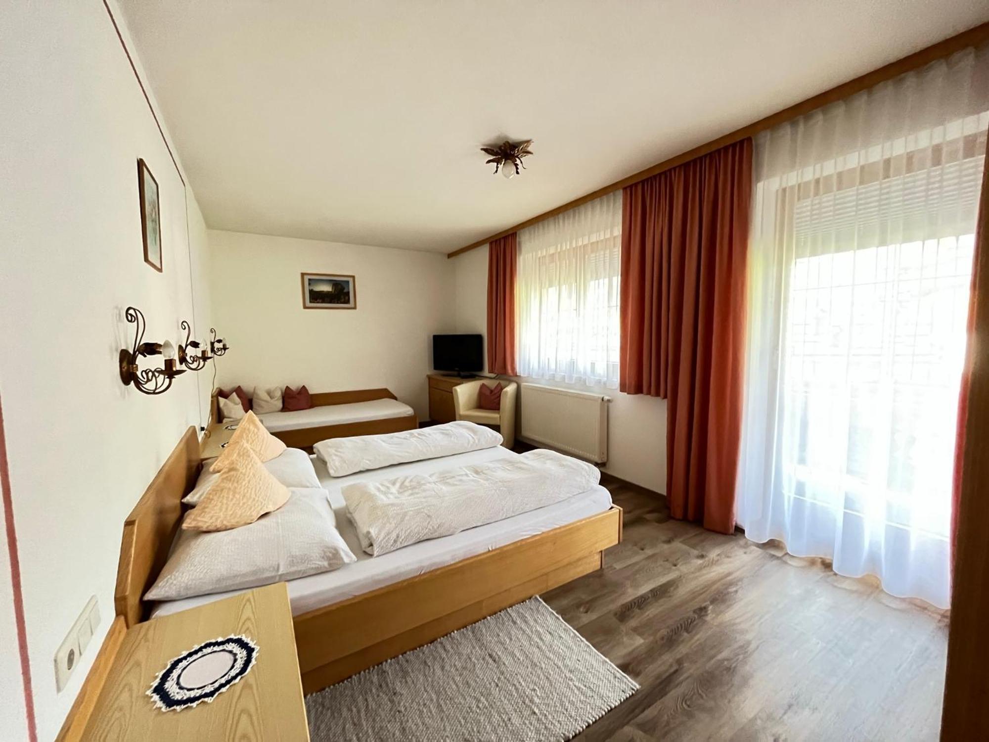 Am Doerfl Apartment Tux Ngoại thất bức ảnh